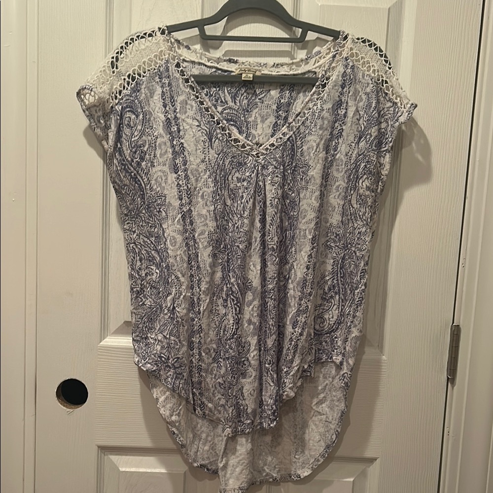 Lucky Brand Blue and White Short Sleeve Blouse